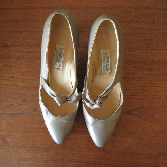 Calvin Klein Italian Leather Bow Tie Heels 8.5 - Picture 3 of 10